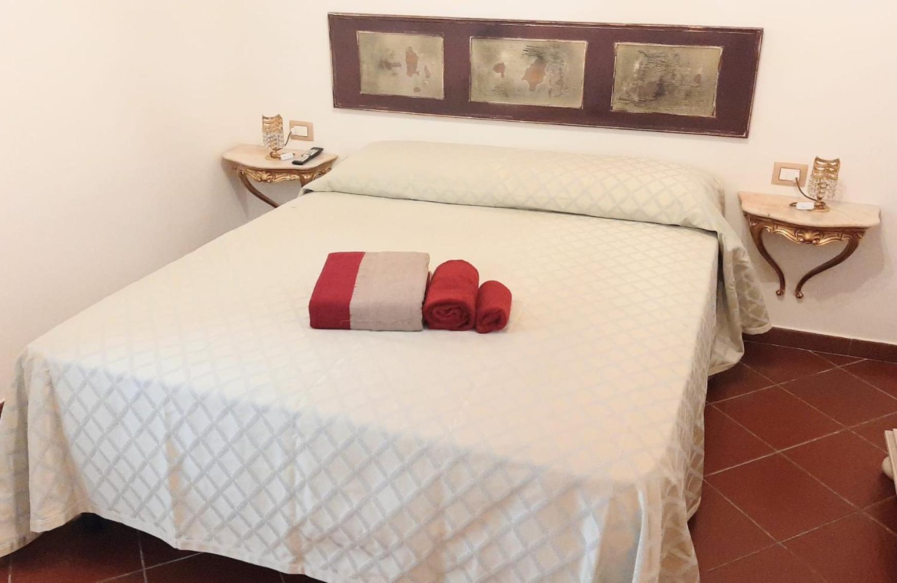 Bed and Breakfast Casale Battaglini Castelnuovo Cilento Екстер'єр фото