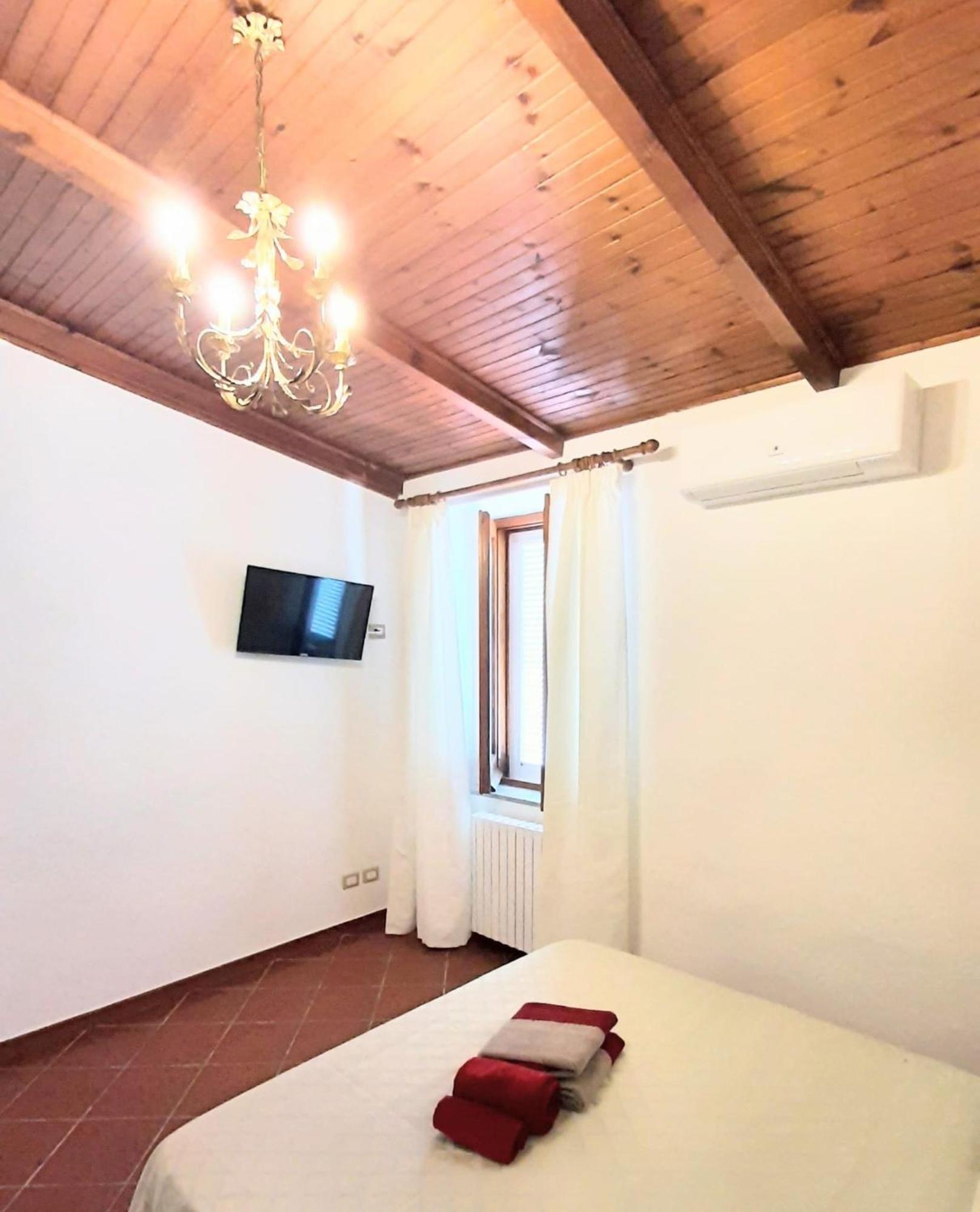 Bed and Breakfast Casale Battaglini Castelnuovo Cilento Екстер'єр фото